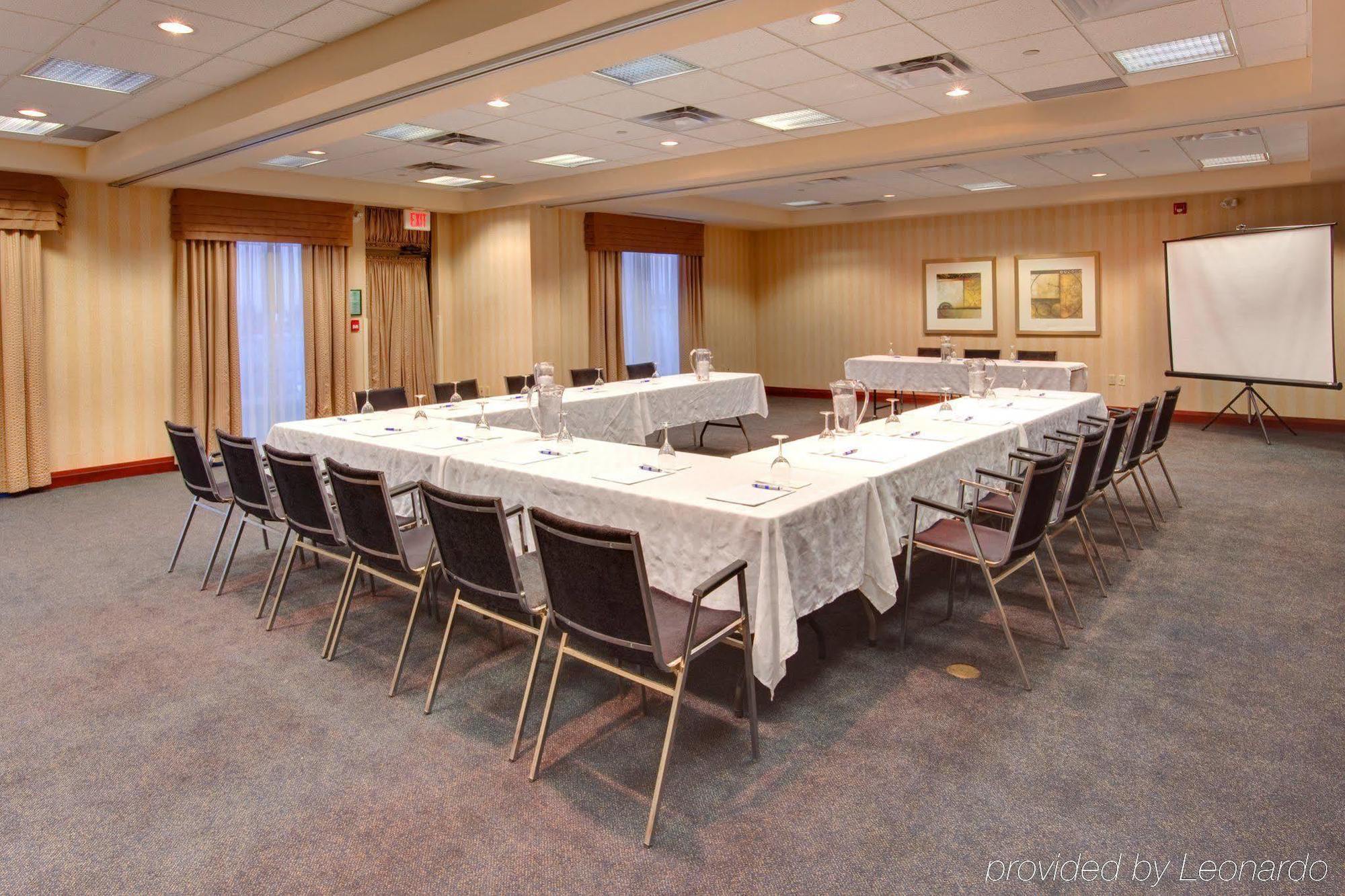 Holiday Inn Express Brampton By Ihg Luaran gambar