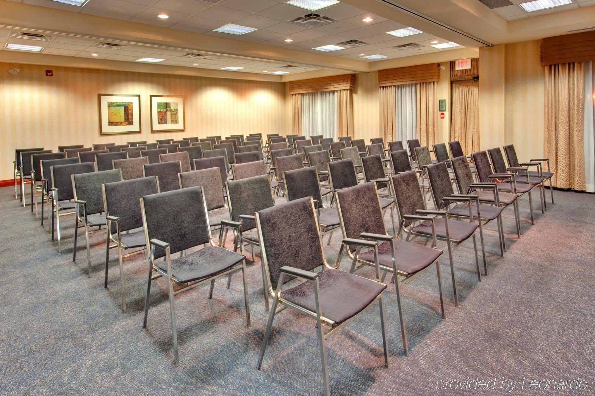 Holiday Inn Express Brampton By Ihg Luaran gambar