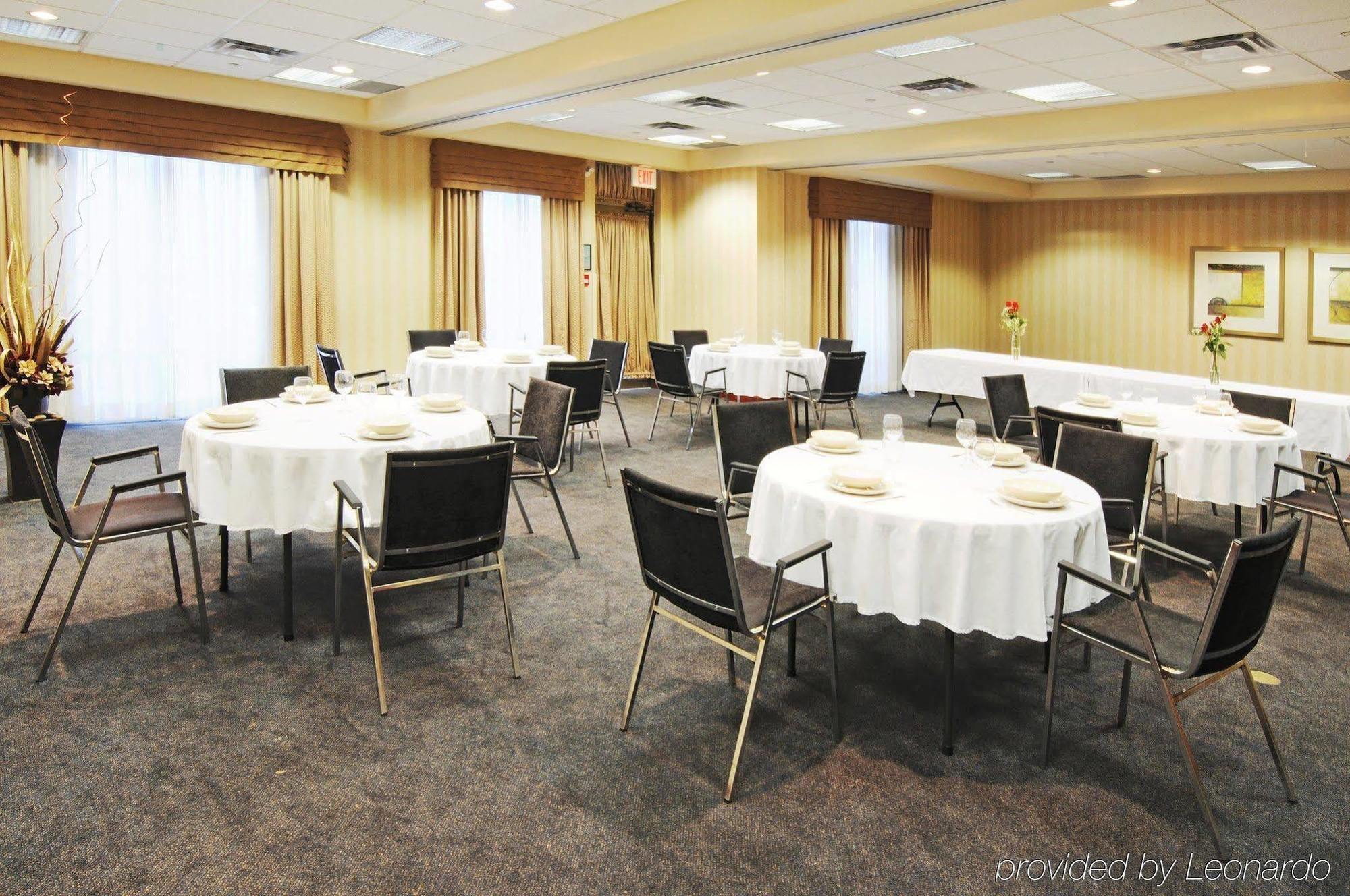 Holiday Inn Express Brampton By Ihg Luaran gambar